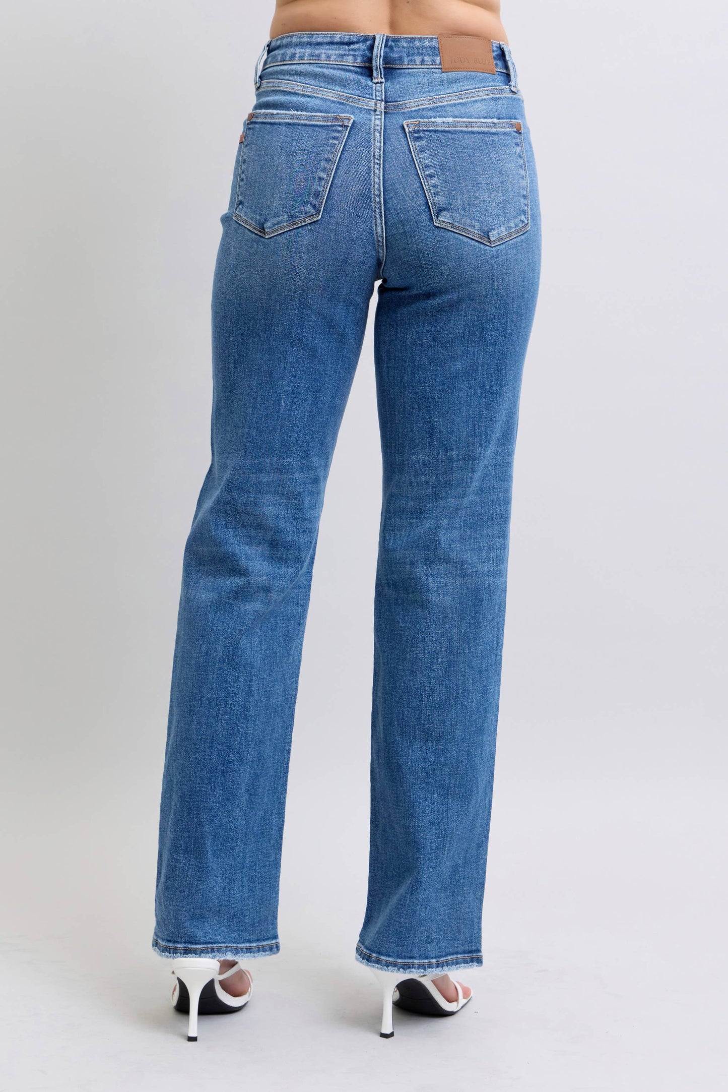 High Waisted V-Front WB Vintage Wash Straight Fit